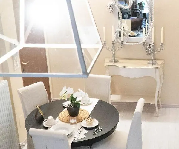 Beauty Case Intimate, Quiet And Central Apartment